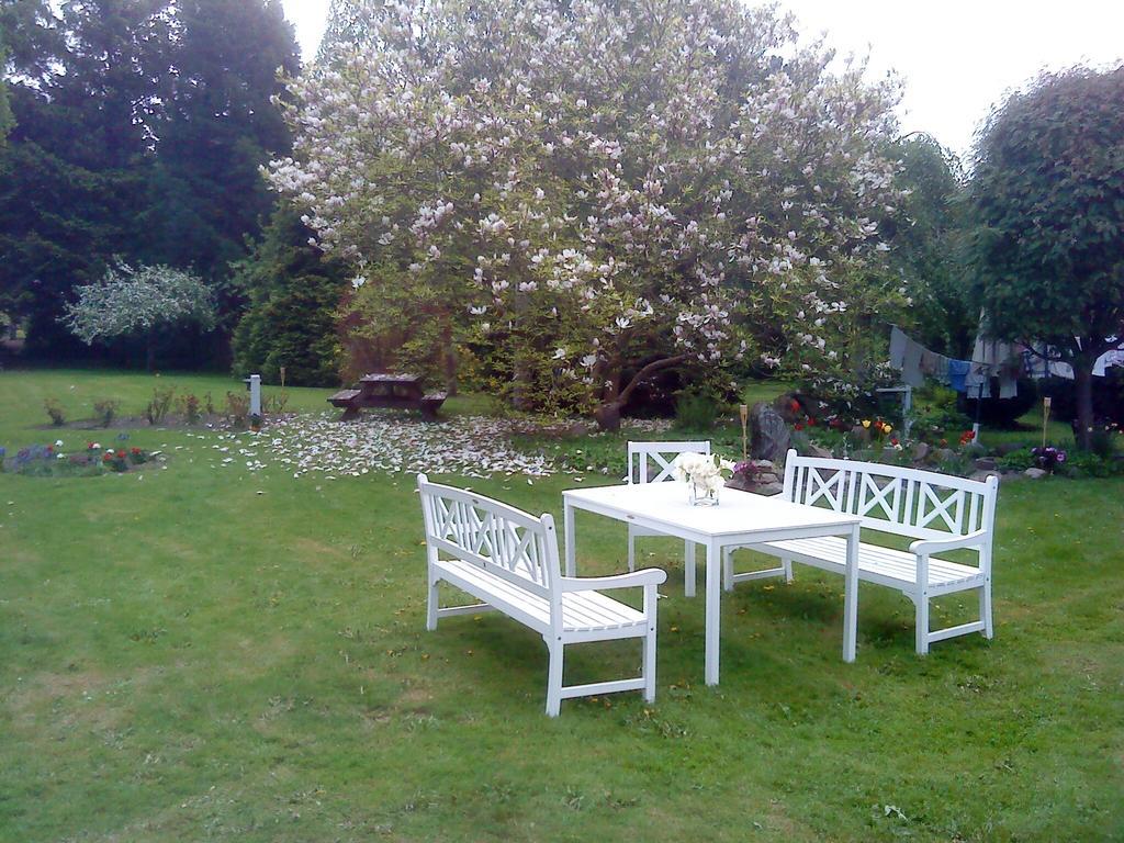Dyrlev Bed & Breakfast Praesto Bagian luar foto