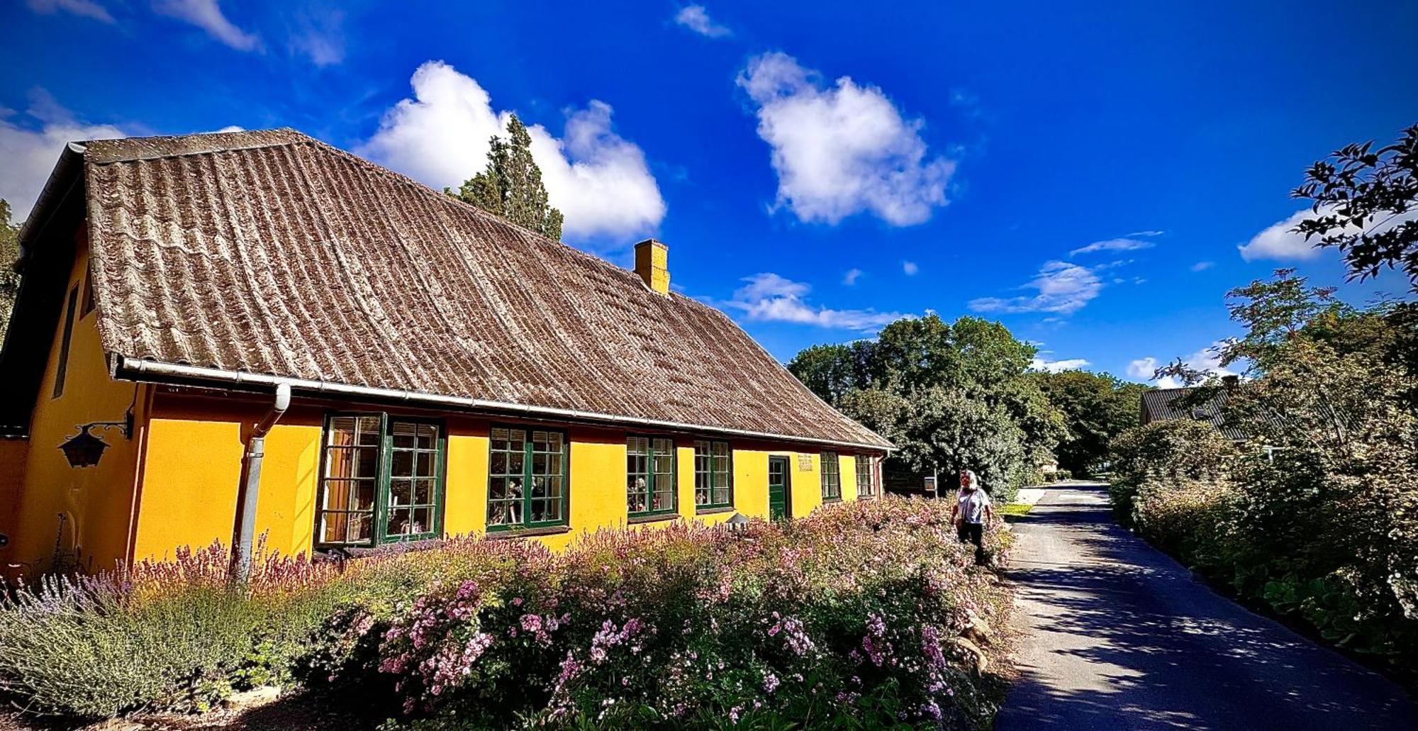 Dyrlev Bed & Breakfast Praesto Bagian luar foto