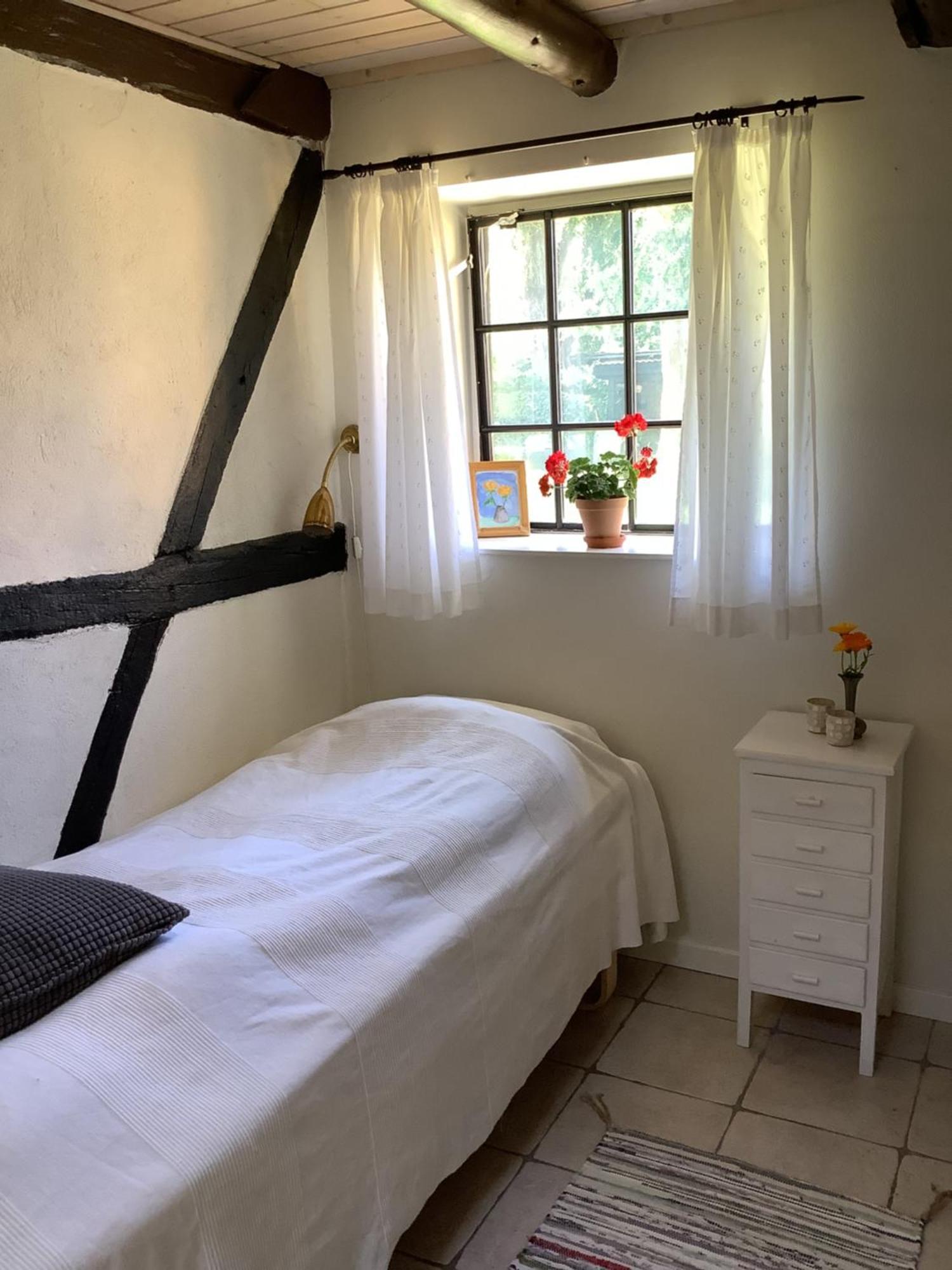 Dyrlev Bed & Breakfast Praesto Bagian luar foto